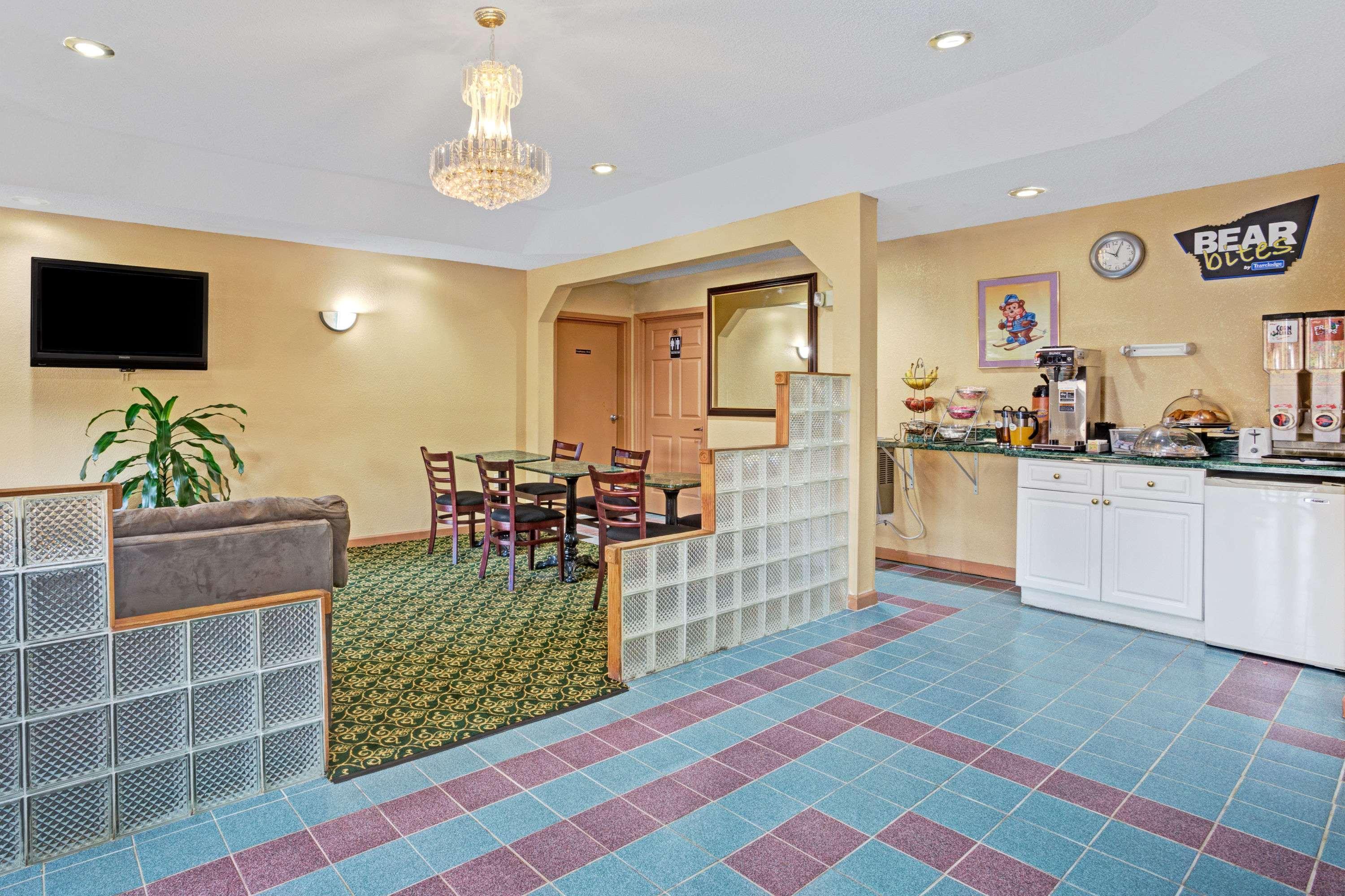 Travelodge By Wyndham Forest Park Atlanta South Ngoại thất bức ảnh